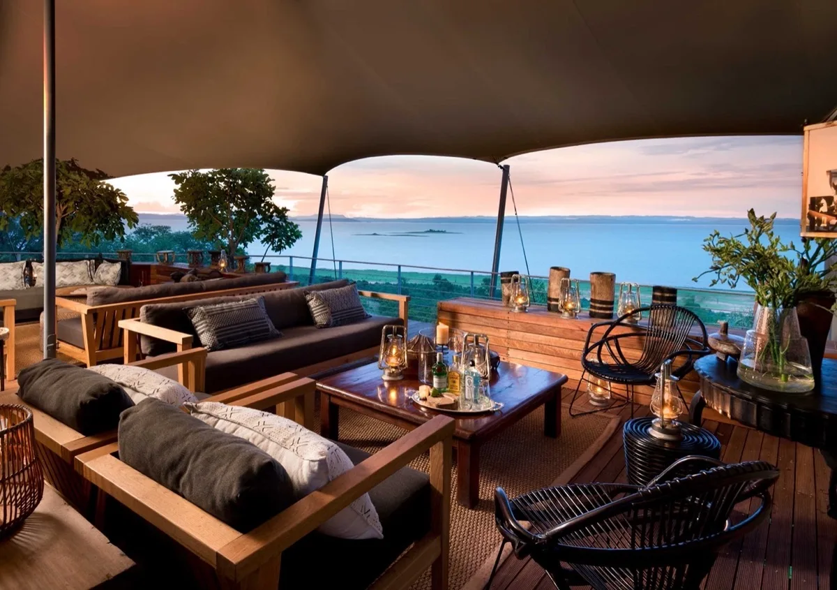 Open lounge with Lake Kariba views, Bumi Hills Safari Lodge, Zimbabwe