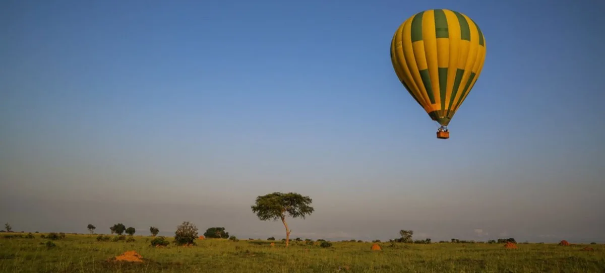 Hot air balloon over the savannah, Murchison Falls National Park