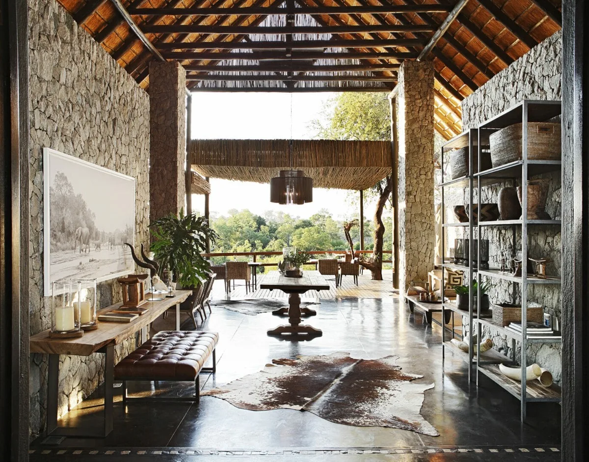 Stone-walled suite interior, Londolozi Granite Suites, Sabi Sands